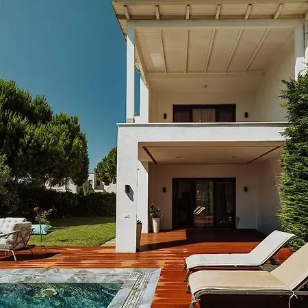 Discover Your Private Seaside Escape ! * Plazhi San Pietro
